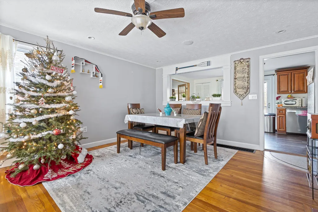 414 S Mammoth Road Manchester NH 03109