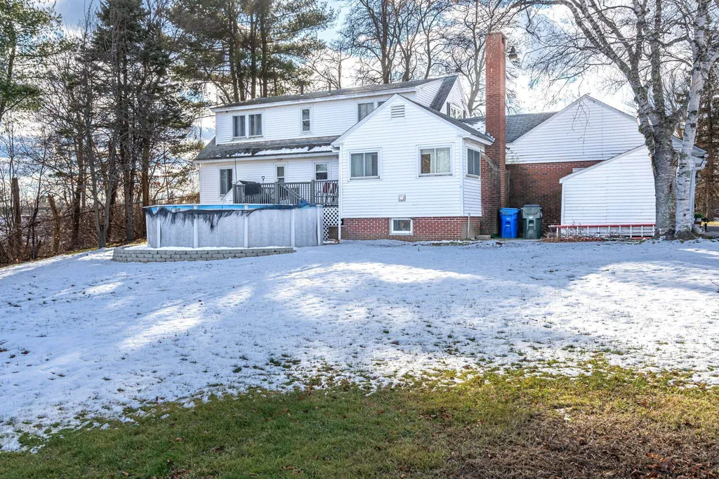 414 S Mammoth Road Manchester NH 03109