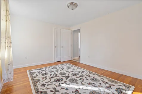 414 S Mammoth Road Manchester NH 03109