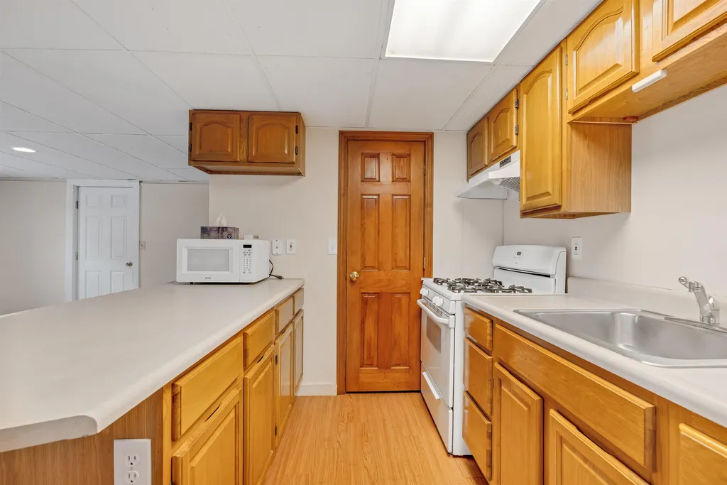 204 Hewitt Hill Road Pomfret VT 05053