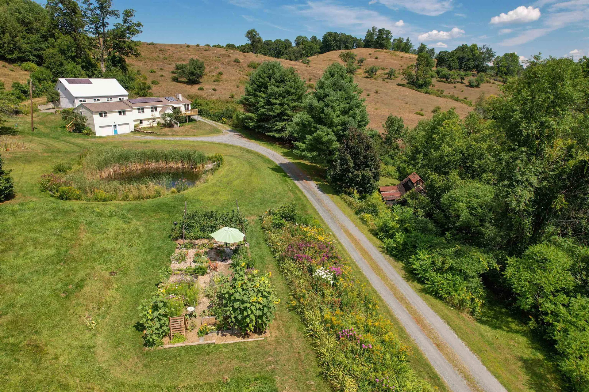 204 Hewitt Hill Road Pomfret VT 05053