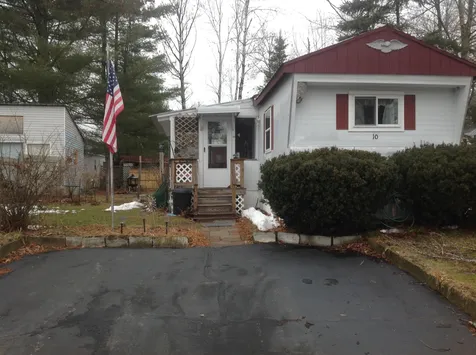 10 Pilgrim Lane Ossipee NH 03814