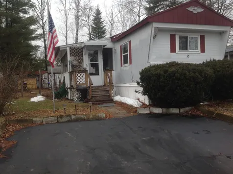 10 Pilgrim Lane Ossipee NH 03814