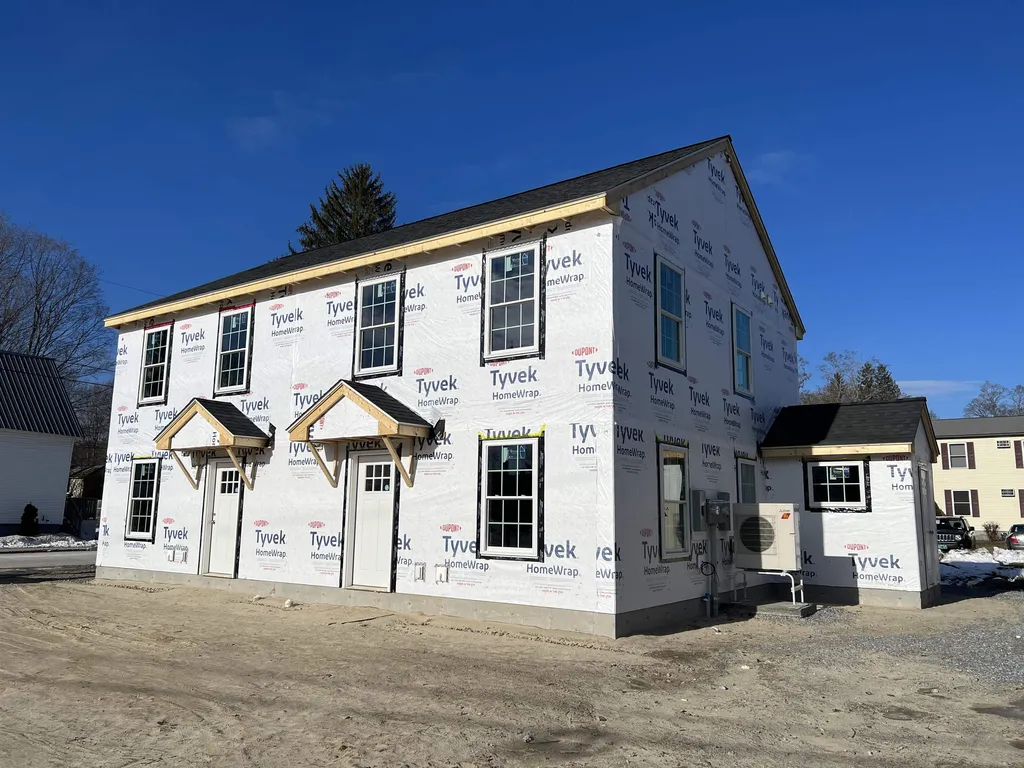17 Myrtle Street Hillsborough NH 03244