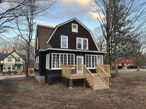 109 Pleasant Street Franklin NH 03235
