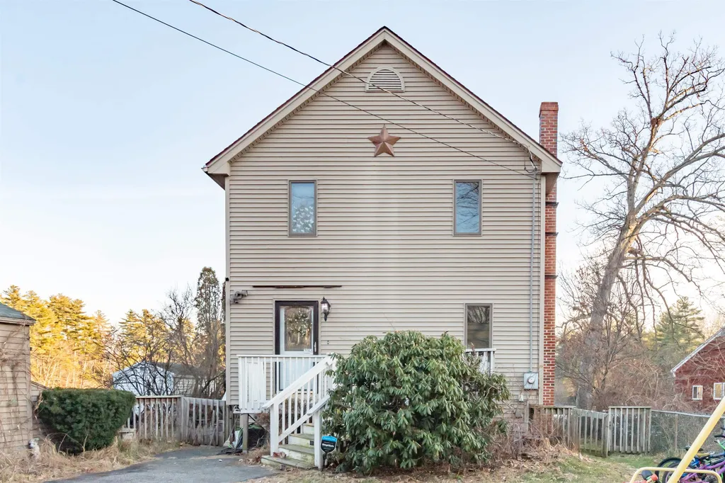 6 Pond Drive Manchester NH 03103