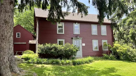 22 Newmarket Road Durham NH 03824