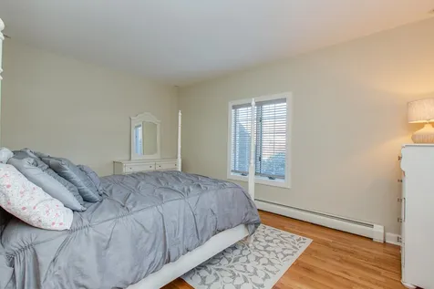 146 Highview Terrace Manchester NH 03104