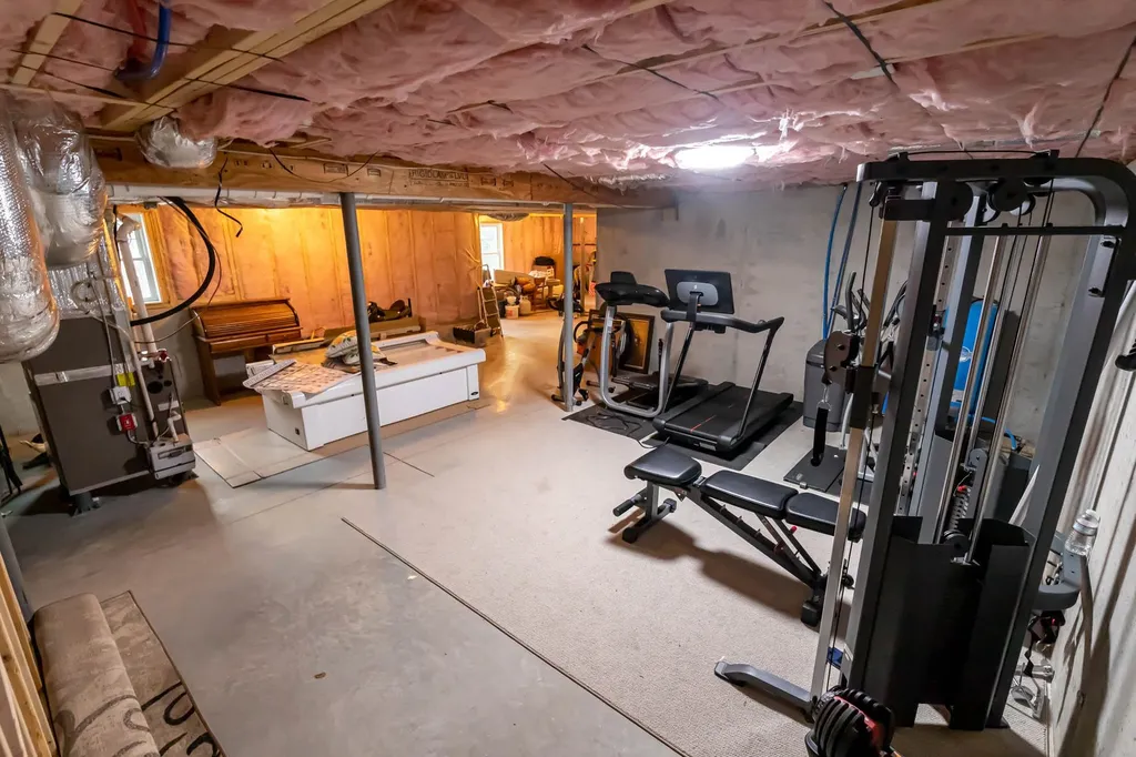 40 Tolend Road Barrington NH 03825
