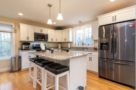 40 Tolend Road Barrington NH 03825