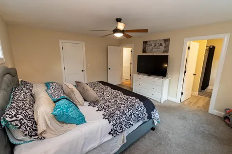 40 Tolend Road Barrington NH 03825