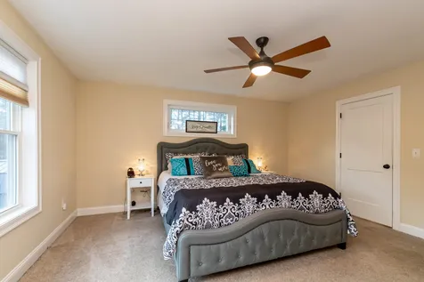 40 Tolend Road Barrington NH 03825