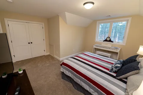 40 Tolend Road Barrington NH 03825