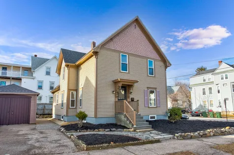 754 Hall Street Manchester NH 03104
