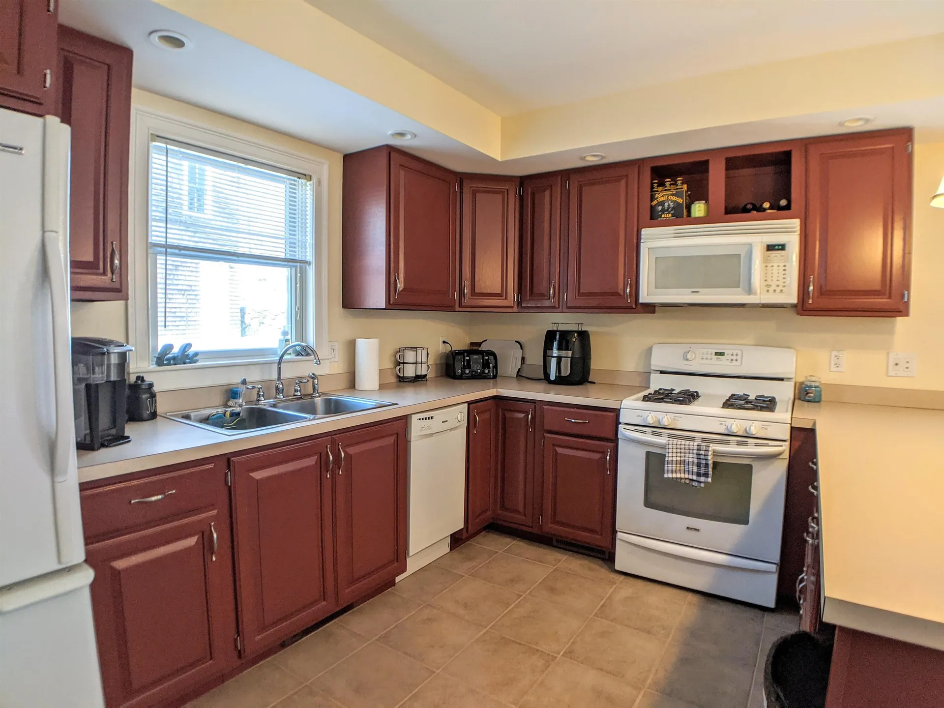 14 Belvidere Street Laconia NH 03246