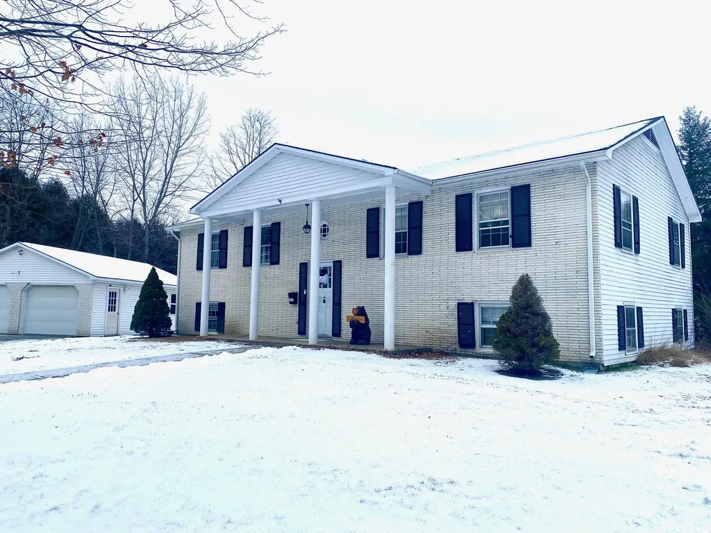 371 Gifford Road Hartford VT 05001