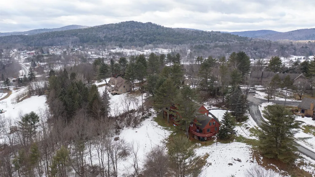 350 Lyman Batcheller Road Hartford VT 05059