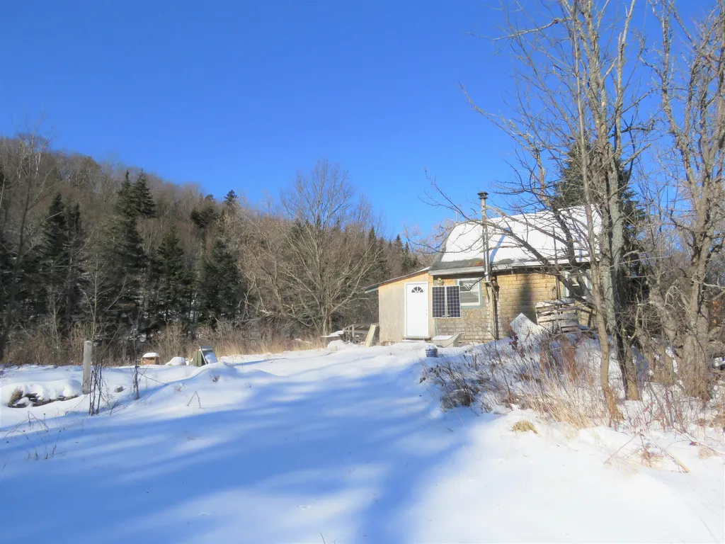 2641 Old Duck Pond Road, Sheffield VT Real Estate Listing MLS