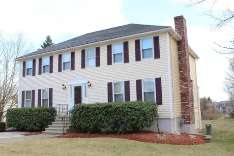 20 Roy Drive Hudson NH 03051