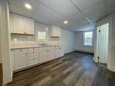 5 Electric Avenue Rochester NH 03839