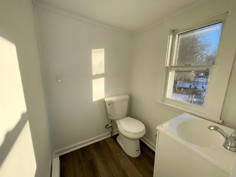 5 Electric Avenue Rochester NH 03839