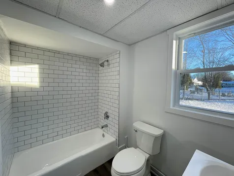 5 Electric Avenue Rochester NH 03839