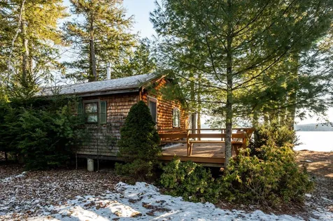 47 Lake Shore Drive Effingham NH 03882