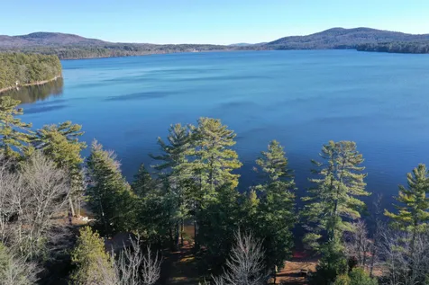 47 Lake Shore Drive Effingham NH 03882