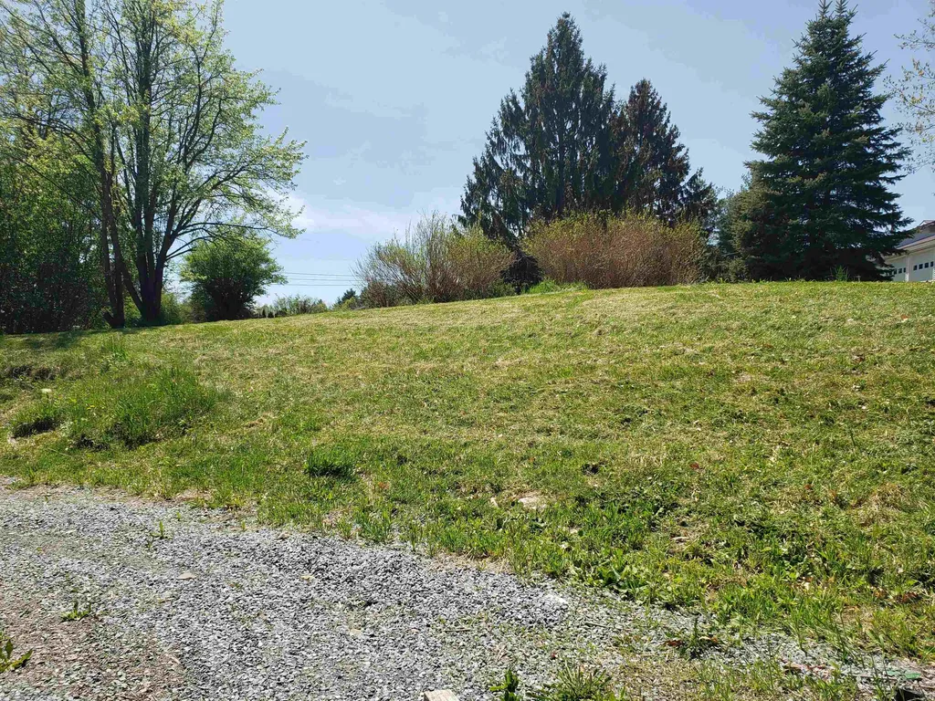 326 River Road Bristol VT 05443