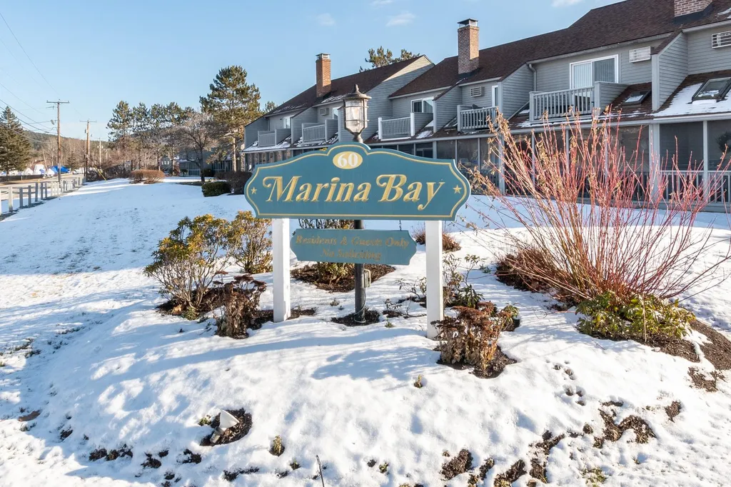 60 Weirs Road Gilford NH 03249