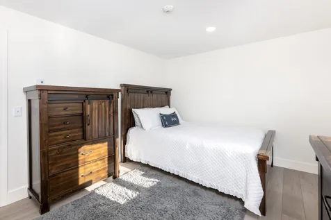 60 Weirs Road Gilford NH 03249
