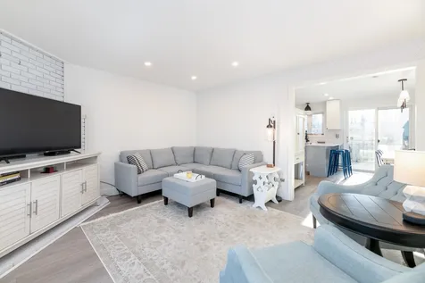 60 Weirs Road Gilford NH 03249