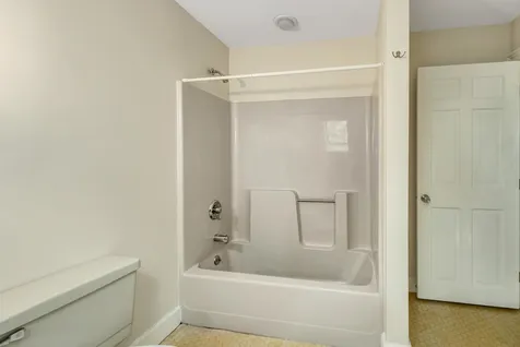17 Dwinell Drive Concord NH 03301