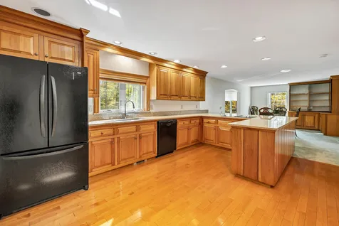 17 Dwinell Drive Concord NH 03301