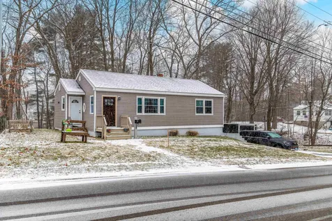 66 Franklin Street Derry NH 03038