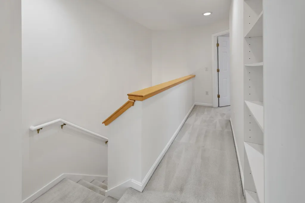 86 Barrister Drive Hartford VT 05001