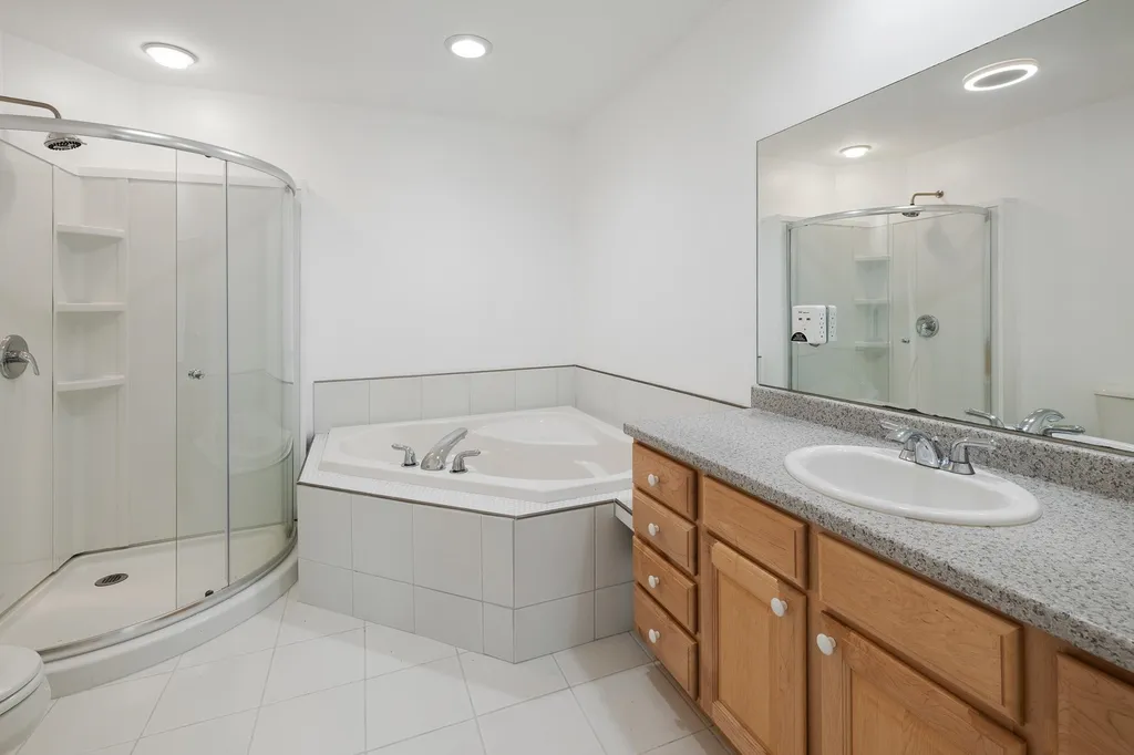 86 Barrister Drive Hartford VT 05001