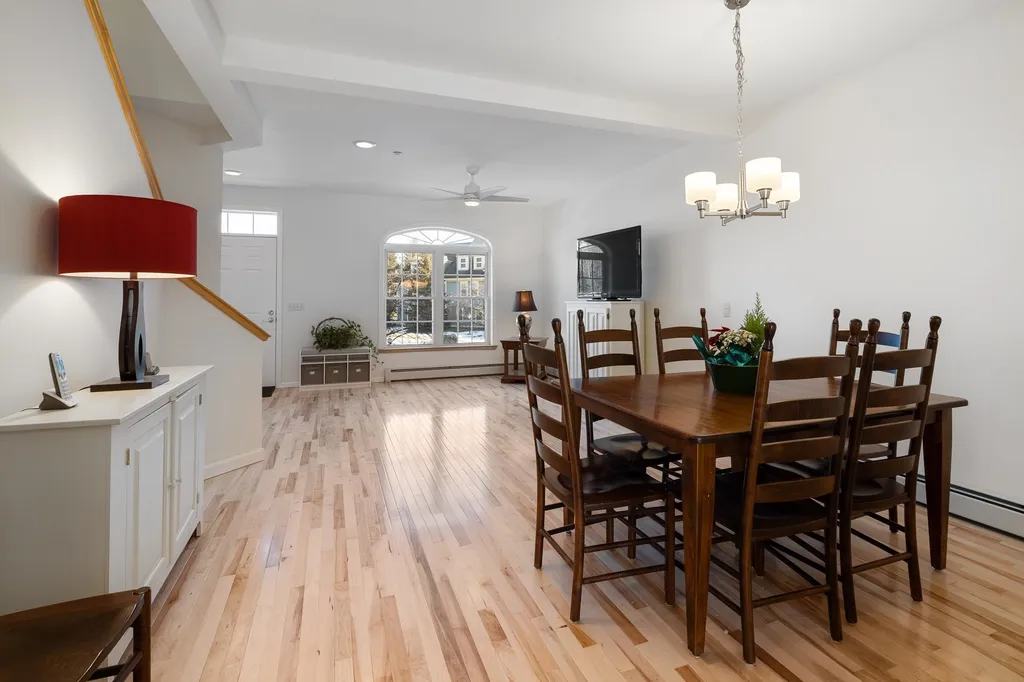86 Barrister Drive Hartford VT 05001