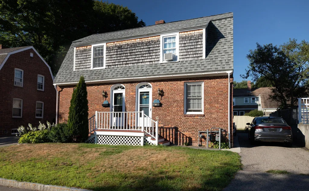 79 Porpoise Way Portsmouth NH 03801