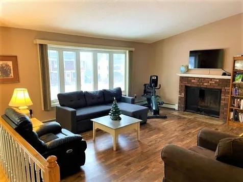 9 Marian Lane Nashua NH 03062