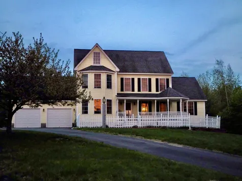 93 Flintlock Farm Road Dunbarton NH 03046