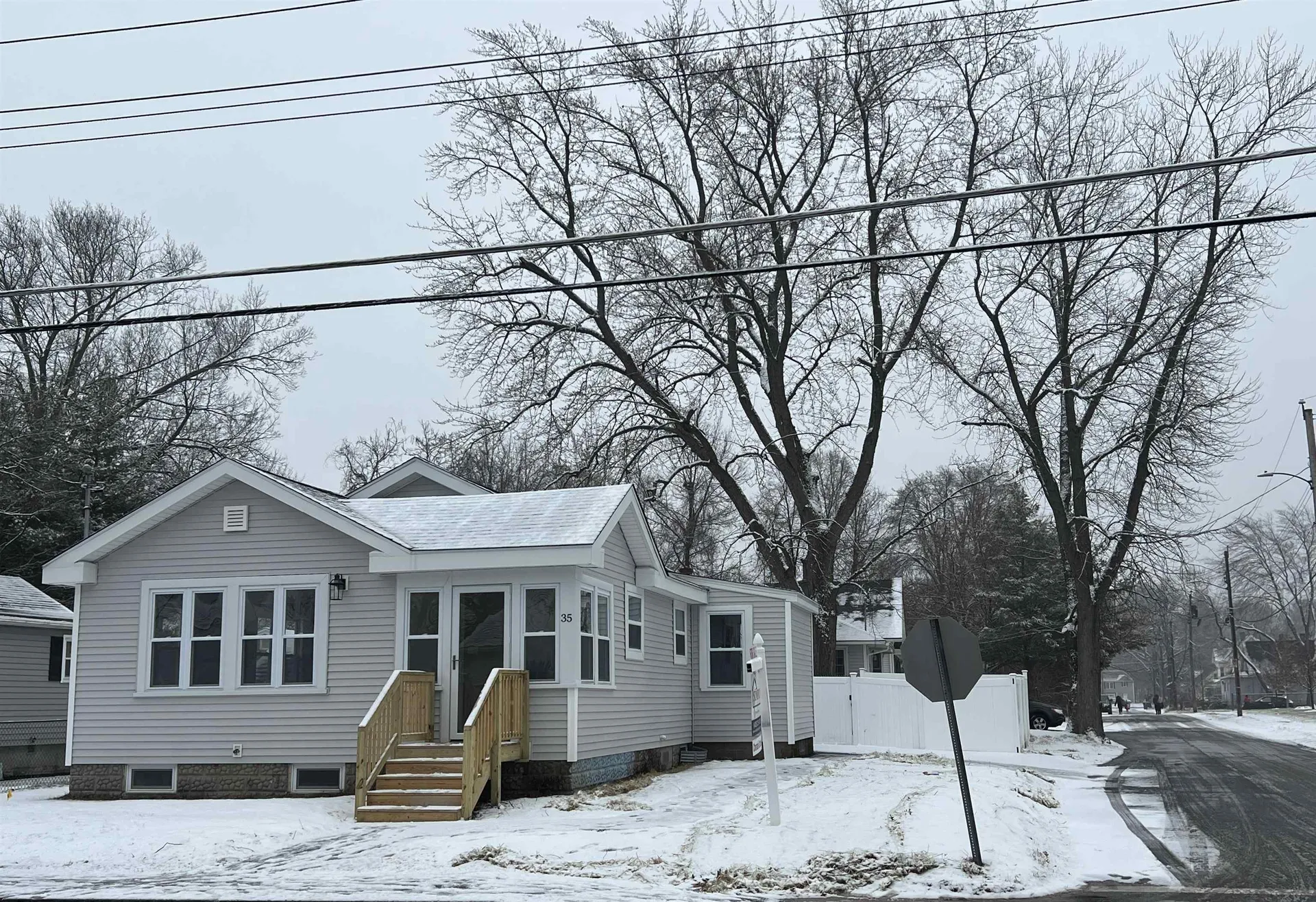 35 Burke Street Nashua NH 03060