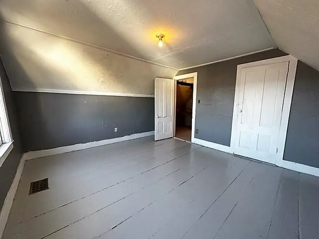 24-25 Jordan Court Lebanon NH 03766