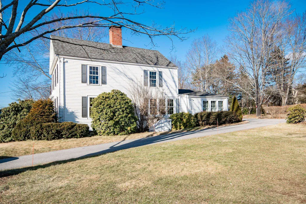 39 Exeter Road Hampton NH 03842