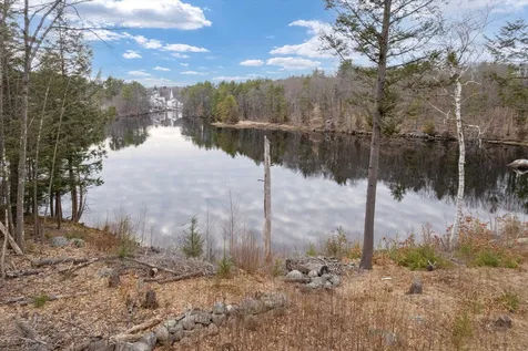 17 Great Cove Drive Newmarket NH 03857