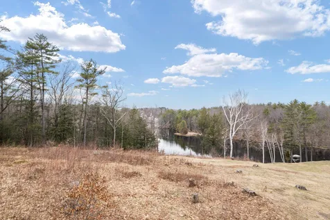 17 Great Cove Drive Newmarket NH 03857