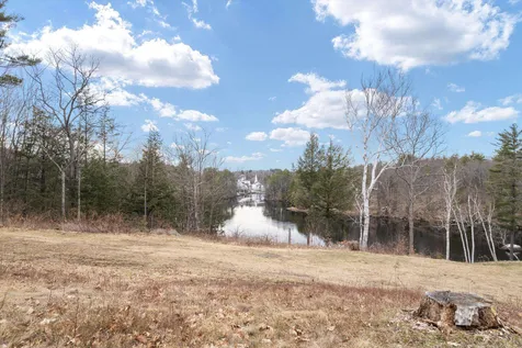 17 Great Cove Drive Newmarket NH 03857