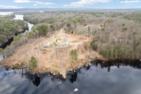 17 Great Cove Drive Newmarket NH 03857