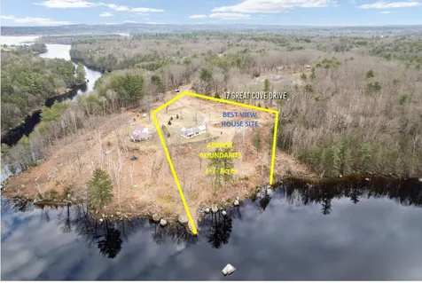17 Great Cove Drive Newmarket NH 03857