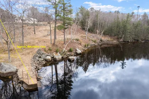 17 Great Cove Drive Newmarket NH 03857
